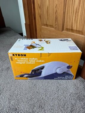 Xyron Model 900 Sticker Laminator Magnet Label Machine